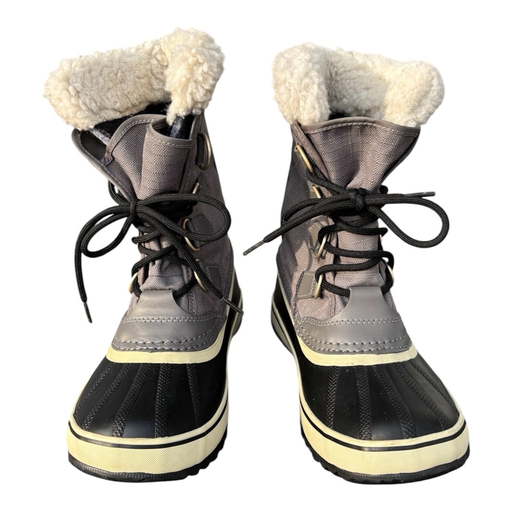 Sorel Women's Winter Carnival waterproof boot/size 6 black and gray